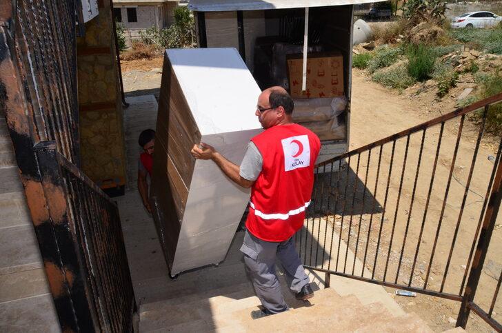 Manavgat'ta yangında kaybettikleri evlerinin yenilerine kavuşan ailelere eşya yardımı G5