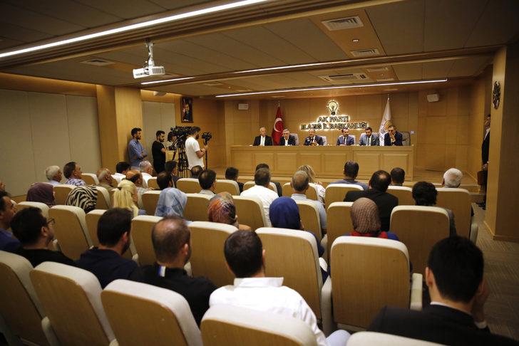 AK Parti'li Özhaseki, Elazığ'da parti teşkilatına seslendi: G3