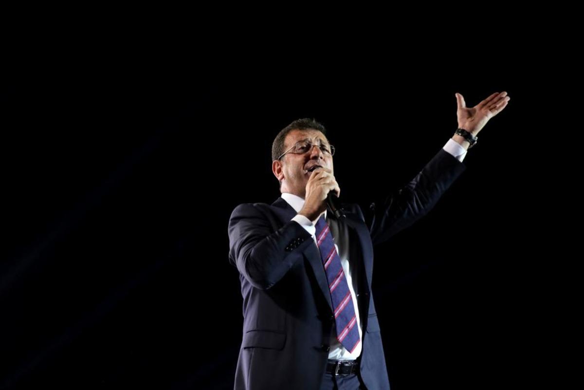 İBB, İstanbul se&ccedil;iminin &uuml;&ccedil;&uuml;nc&uuml; yılı dolayısıyla Yenikapı'da etkinlik d&uuml;zenledi