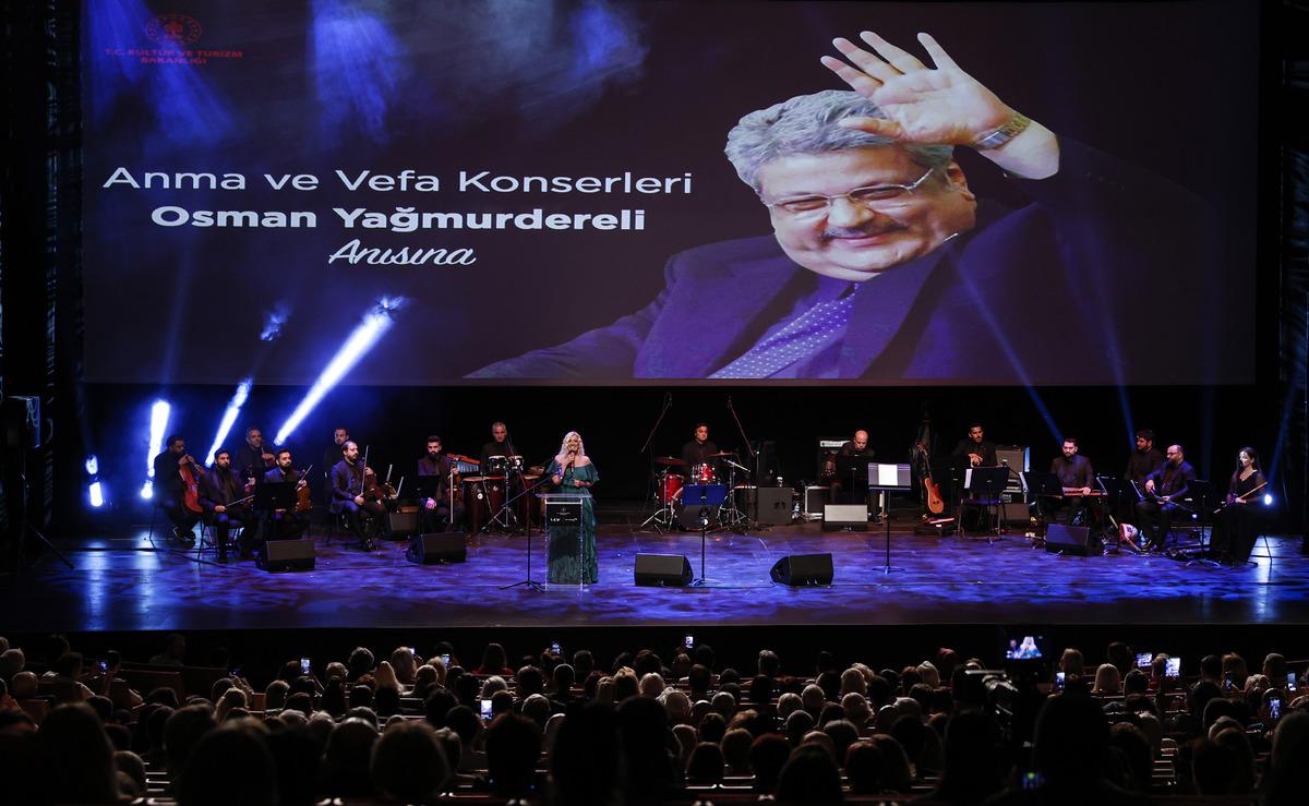 Osman Yağmurdereli AKM'deki &ouml;zel konserle anıldı