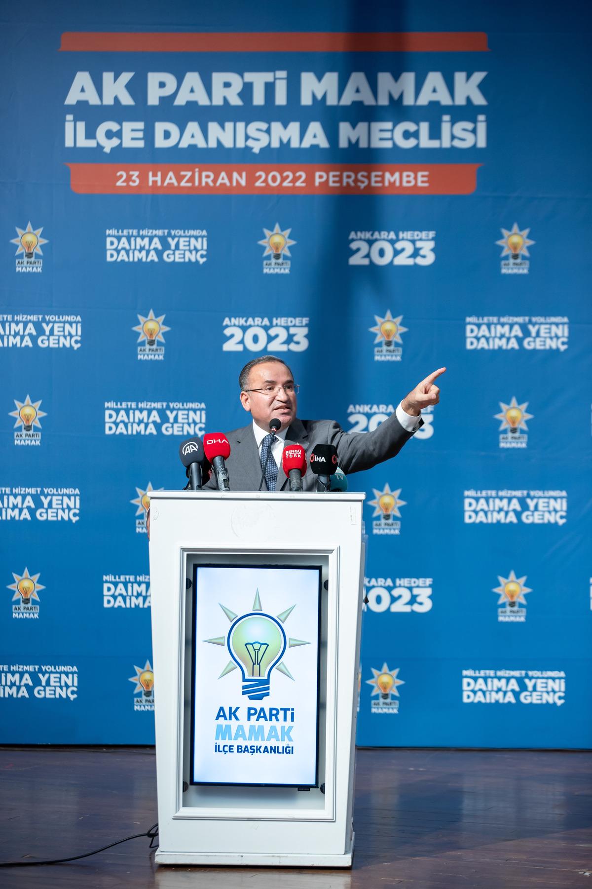 Adalet Bakanı Bozdağ, AK Parti Mamak İl&ccedil;e Danışma Meclisi Toplantısı'nda konuştu: