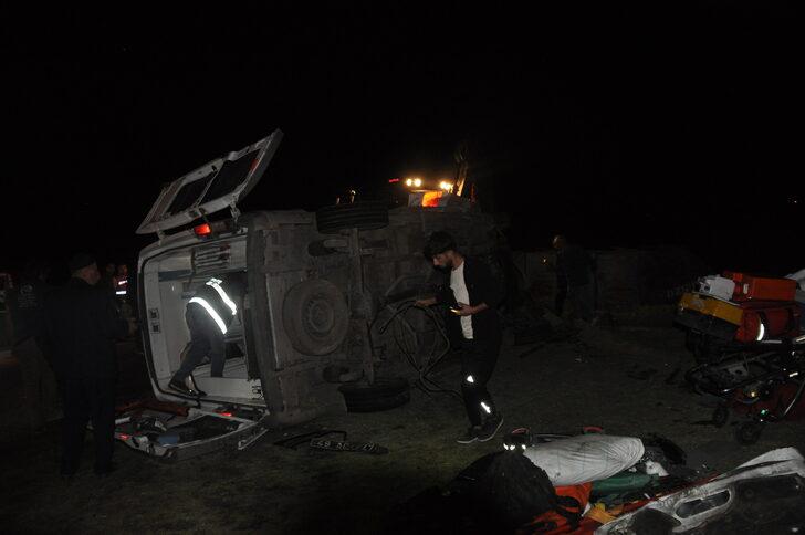 Muş'ta ambulans ile traktörün çarpışması sonucu 5 kişi yaralandı G4