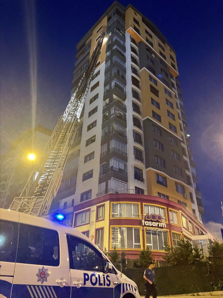 GÜNCELLEME - Kayseri'de apartmanda çıkan yangın söndürüldü G3