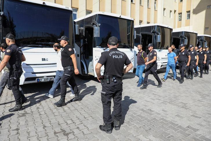 "Kökünü Kurutma Operasyonu"nda gözaltına alınan zanlılardan 46'sı adliyeye sevk edildi G5