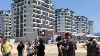 Yüz binlerce lira verip daire aldılar, hayatlarının şokunu yaşadılar! Tapu için gittiler ama...