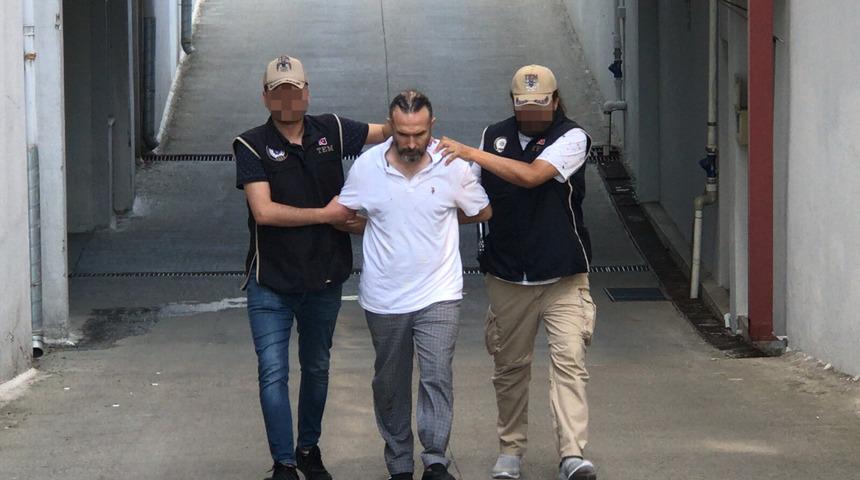 Adana'da 7,5 yıl hapis cezasıyla aranan DEAŞ hükümlüsü, ayağından vurularak yakalandı