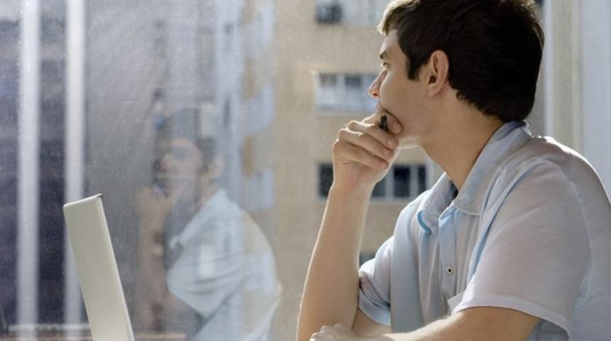 Sabah 9 - akşam 6 &ccedil;alışmamız ne kadar mantıklı? Peşinen s&ouml;yleyelim: hi&ccedil; mantıklı değil!