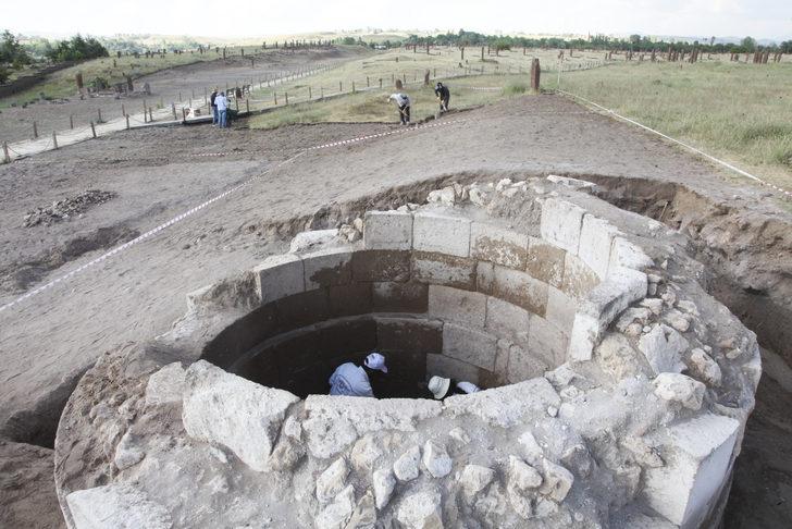 Selçuklu Meydan Mezarlığı'nda kazı ve restorasyon çalışmaları başladı G5