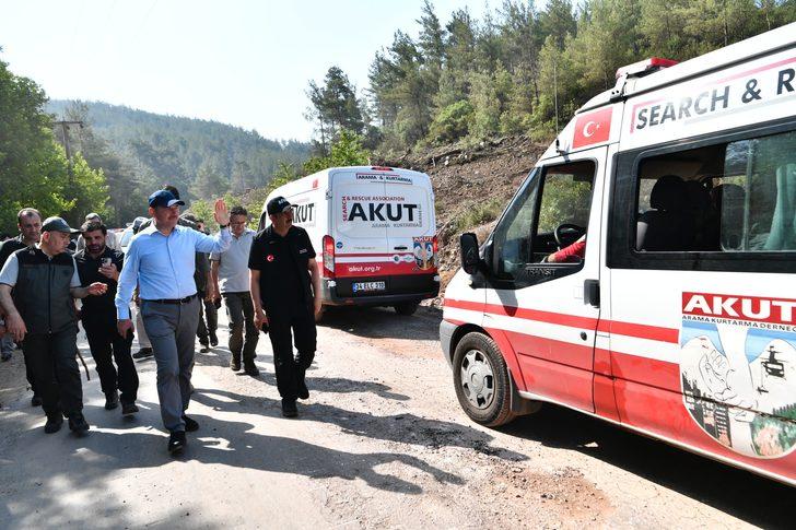 Bakanlar Soylu ve Kirişci, Marmaris'teki yangınla ilgili açıklama yaptı (2) G1