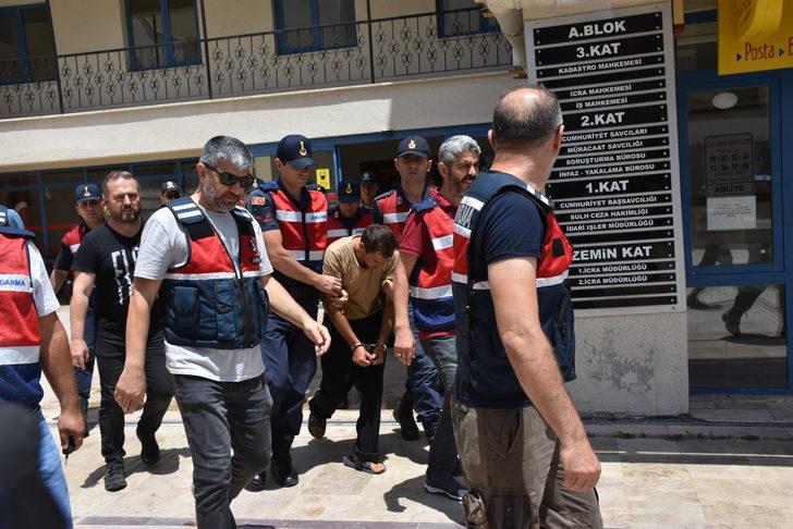 GÜNCELLEME - Marmaris'teki orman yangınıyla ilgili gözaltına alınan şüpheli tutuklandı G1