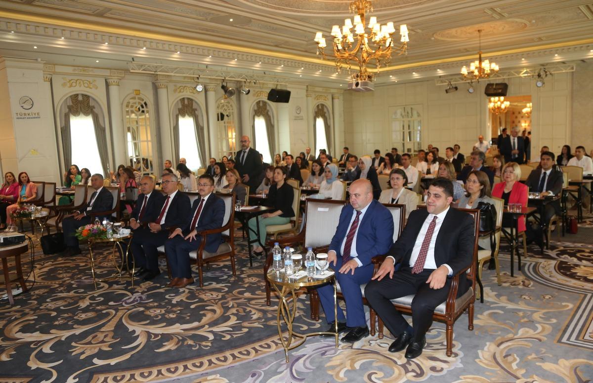 Van'da "İcra Hukukundan Kaynaklanan Davalar" konulu eğitim semineri başladı