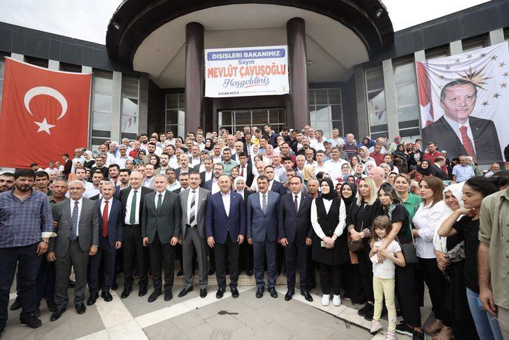 Bakan Çavuşoğlu, AK Parti Malatya Genişletilmiş İl Danışma Meclisi'nde konuştu: (2) G1