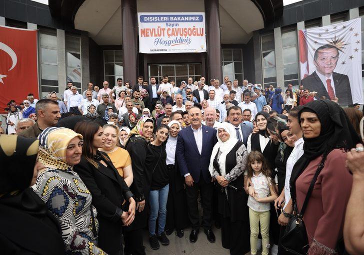 Bakan Çavuşoğlu, AK Parti Malatya Genişletilmiş İl Danışma Meclisi'nde konuştu: (2) G2