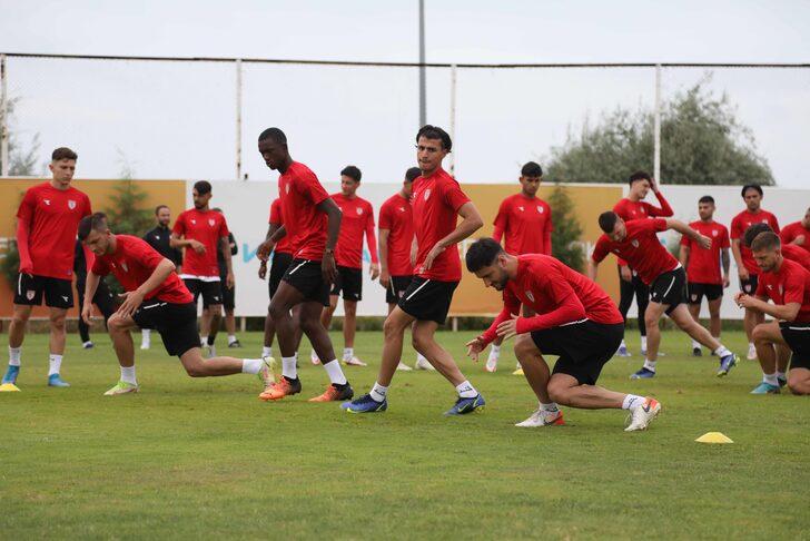 Samsunspor Teknik Direktörü Bektaş, yeni sezon hazırlıklarını değerlendirdi: G2