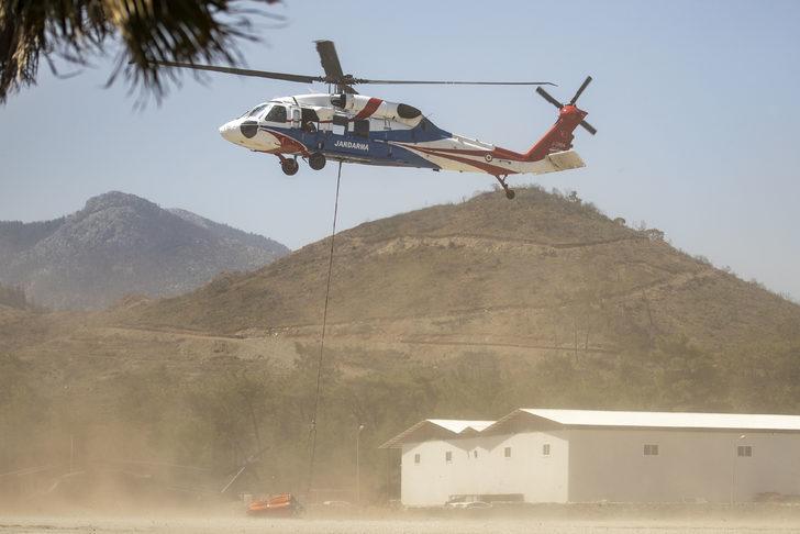 Marmaris'teki orman yangınına jandarma 12 helikopterle hava gücü desteği veriyor G2