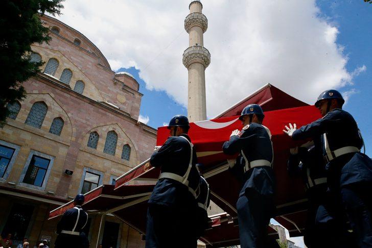 Şehit Astsubay Oğuzhan Arduç, Eskişehir'de son yolculuğuna uğurlandı G2