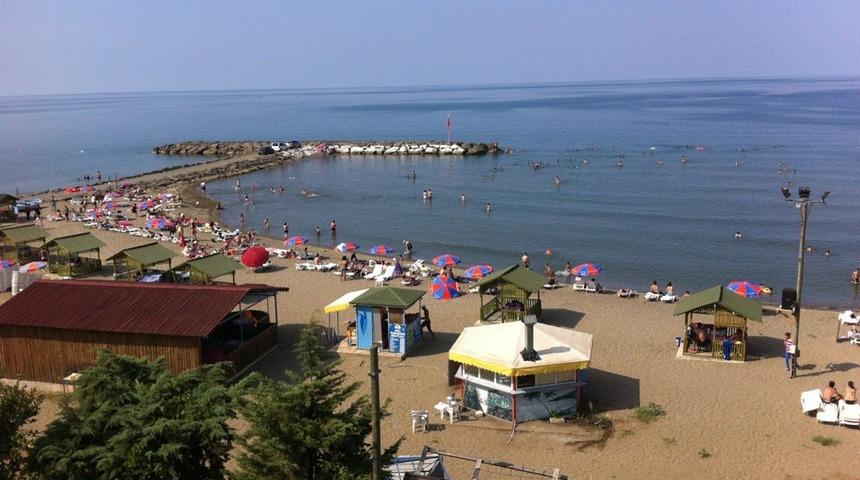 20 yaşındaki gencin akılalmaz ölümü! Plajda direğe yaslandı, hayatını kaybetti