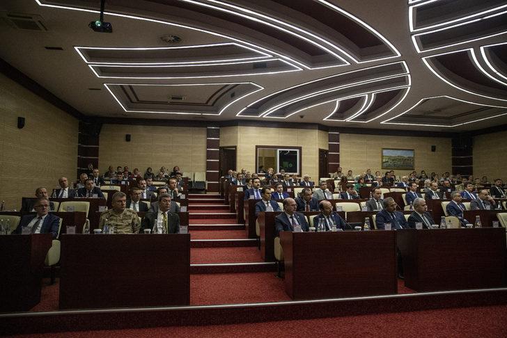 Erzurum Valisi Memiş'ten kolluk kuvvetlerine "vatandaş" ve "hukuk" konularında tavsiyeler: G3