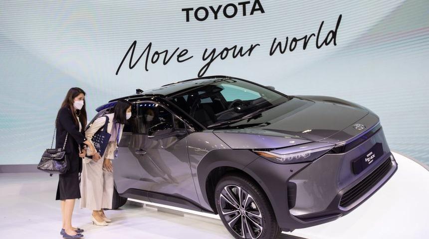 Toyota 2700 elektrikli aracı kaza riski nedeniyle geri çağırdı