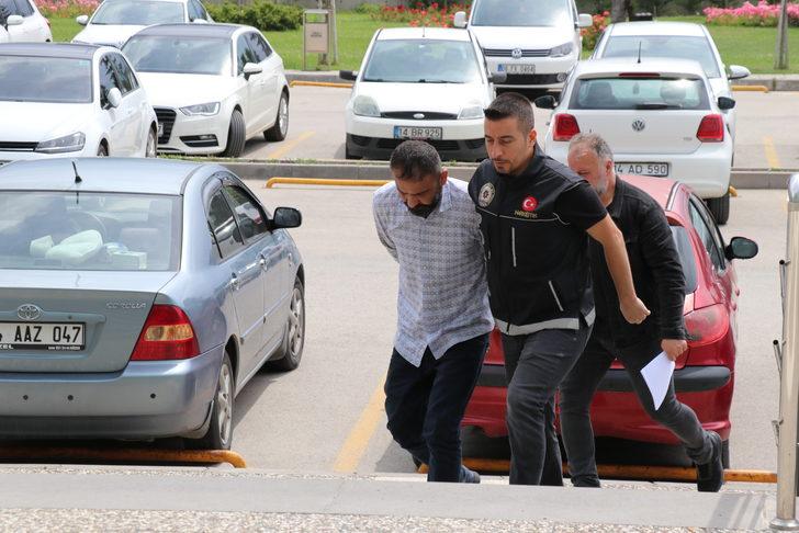 Bolu'da yolcu otobüsünde uyuşturucuyla yakalanan şüpheli tutuklandı G2