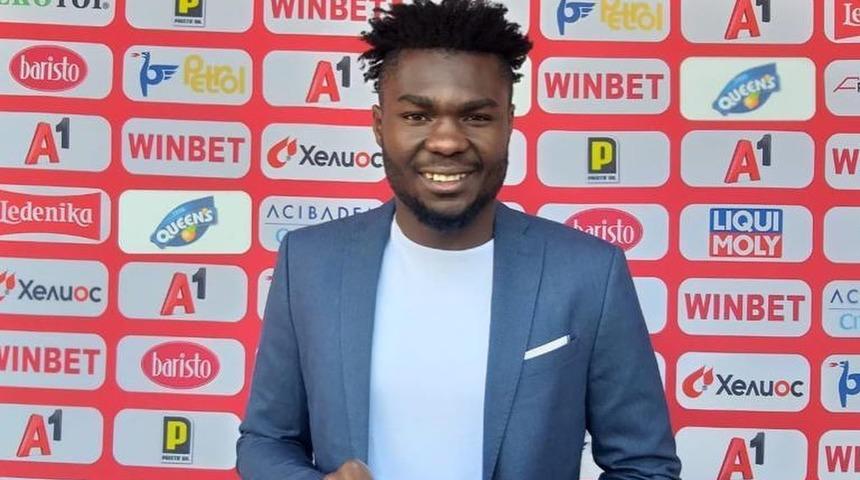 Son dakika: Fenerbahçe ve Beşiktaş'ın istediği yıldız futbolcu kayboldu! Resmi açıklama geldi...