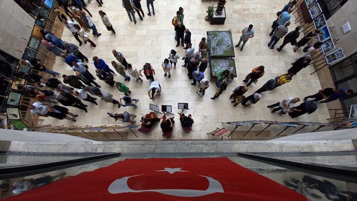 "Zaferin 100. Yılında Kütahya'dan Dumlupınar'a Fotoğrafçılar Maratonu" tamamlandı G1