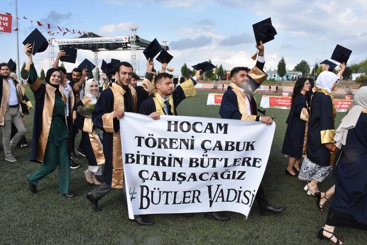 Bilecik Şeyh Edebali Üniversitesinde mezuniyet töreni düzenlendi G3