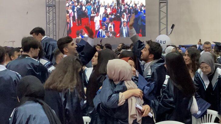 BARÜ'de mezuniyet töreni düzenlendi G3