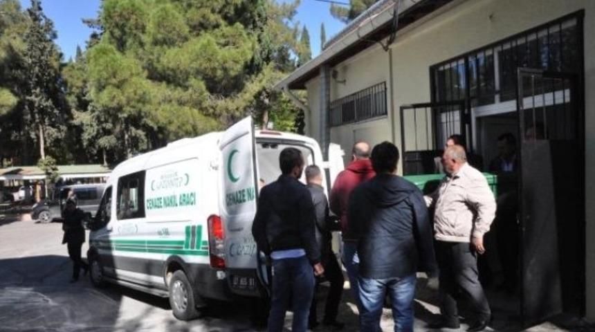 Tartıştığı eşini balkondan attı, eşi hayatını kaybetti