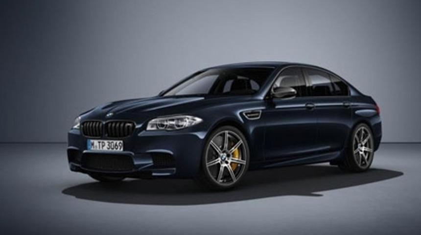 BMW M5 Competition, s&uuml;per spor ara&ccedil;lara karşı!