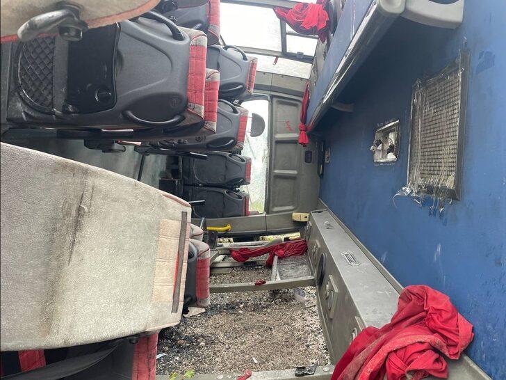 Kastamonu'da işçi servisinin devrilmesi sonucu çok sayıda kişi yaralandı G2