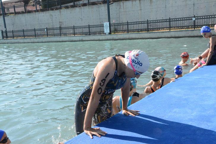 Oral B Balıkesir Avlu Triatlonu başladı G3