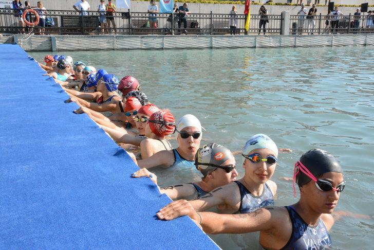 Oral B Balıkesir Avlu Triatlonu başladı G4