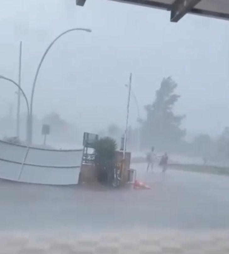 Antalya'daki fırtınada korkunç olay! El ele tutuşan turist çifte böyle çarptı... O anlar kamerada G1
