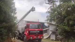 GÜNCELLEME - Kocaeli'de fabrikada çıkan yangın söndürüldü