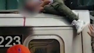 15 yaşındaki genç metronun üzerine çıktı! Saniyeler içinde ortalık karıştı