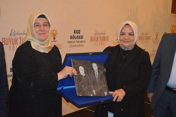 AK Parti Genel Merkez Kadın Kolları Başkanı Ayşe Keşir, Afyonkarahisar'da konuştu: G3