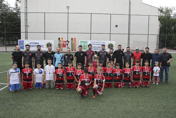 Uyuşturucunun zararlarına futbol maçıyla dikkati çektiler G2