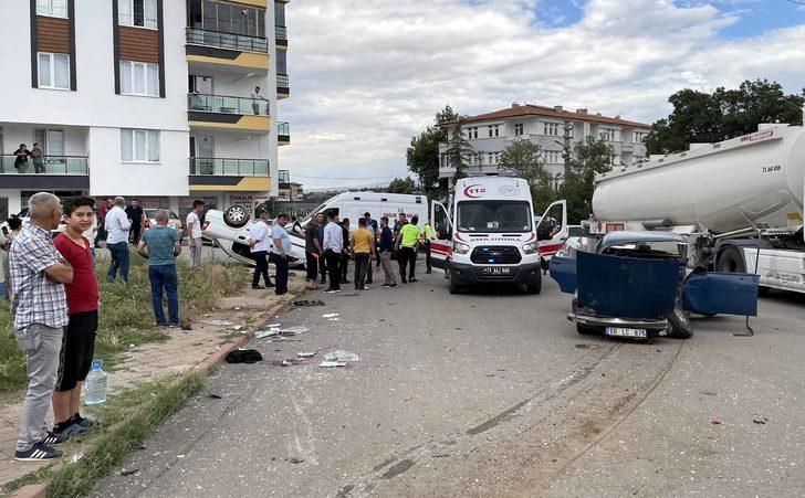 Kırıkkale'de iki otomobilin çarpıştığı kazada biri ağır 4 kişi yaralandı G4