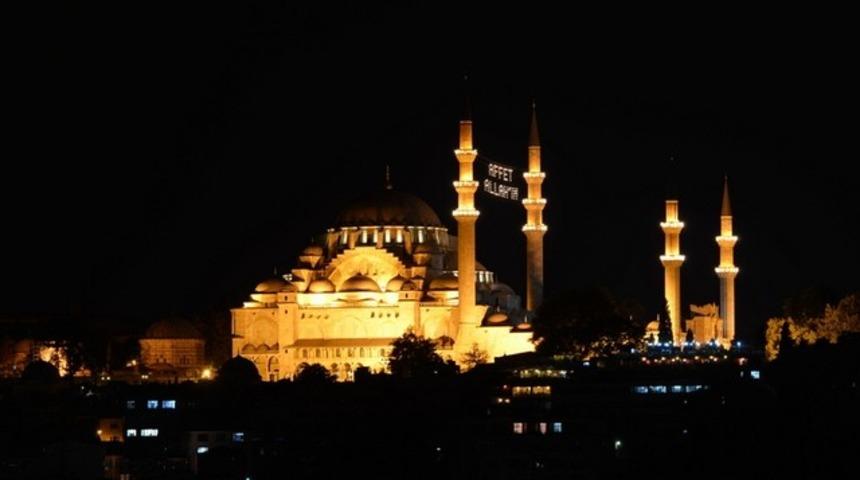 Fehmi Koru: Ramazan günü rahatsız olmak istemiyorsanız bu yazıyı okumayın