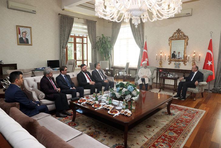 Diyanet İşleri Başkanı Erbaş, Manisa'da hafızlık icazet törenine katıldı: G4