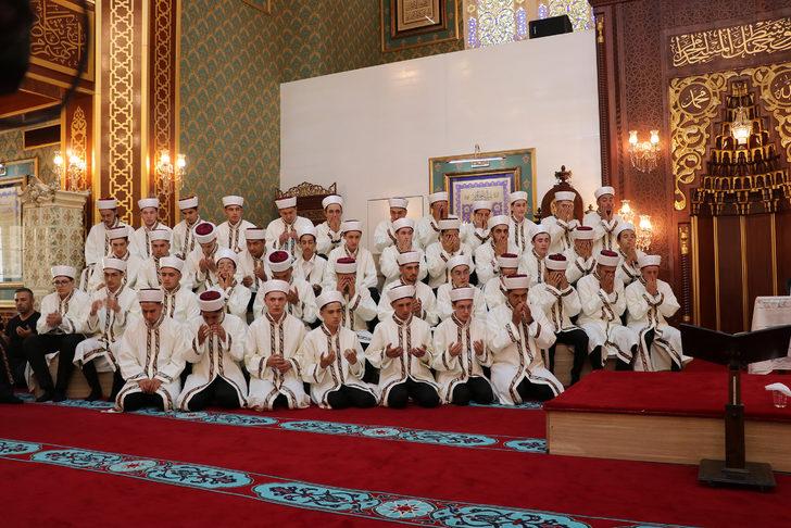 Diyanet İşleri Başkanı Erbaş, Manisa'da hafızlık icazet törenine katıldı: G5