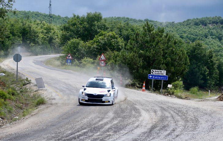 Türkiye Ralli Şampiyonası'nın üçüncü ayağı tamamlandı G2