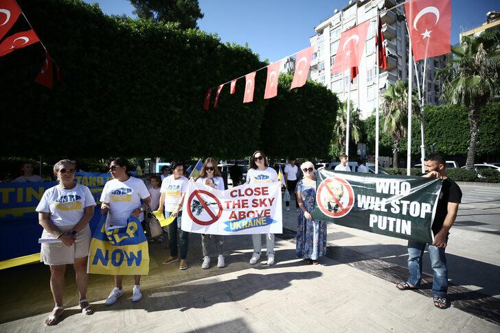 Adana'daki Ukraynalılar, Rusya'nın esir aldığı askerleri serbest bırakmasını istedi G4