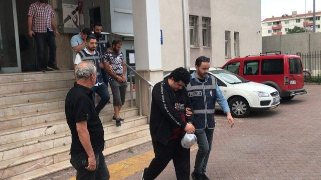 Kayseri'de aranan 4'ü firari hükümlü 15 kişi yakalandı