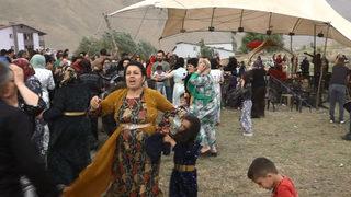 Düğünde panik anları! Herkes bir anda kaçmaya başladı: 3 kadın hastaneye kaldırıldı