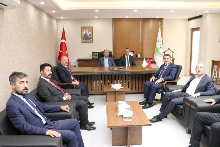 Bakan Bozdağ, Ağrı'da valilik, belediye ve baroyu ziyaret etti G1