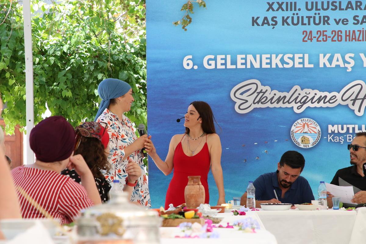 Uluslararası Likya Kaş K&uuml;lt&uuml;r ve Sanat Festivali yemek yarışmasıyla devam etti