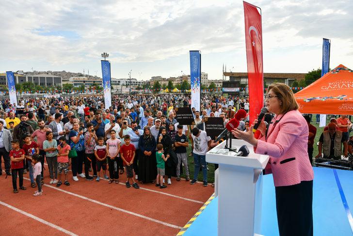 Gaziantep'te 2 bin bakkala sepetli bisiklet dağıtıldı G5