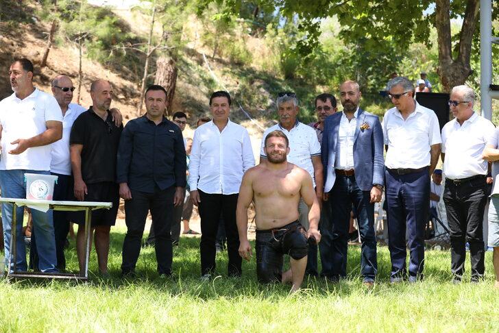 Bodrum Yağlı Güreşleri'nde başpehlivanlığı Ali Yanatma kazandı G2